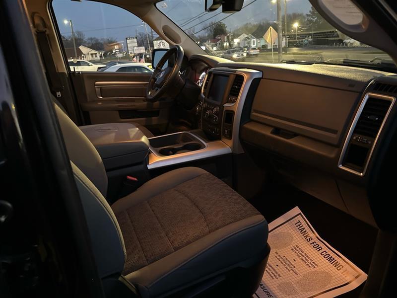 RAM 1500 SLT Quad Cab 4WD 2018