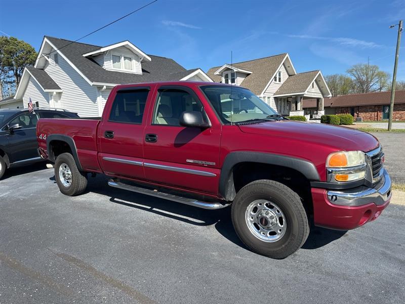 GMC Sierra 2500HD Crew Cab Short Bed 4WD 2004