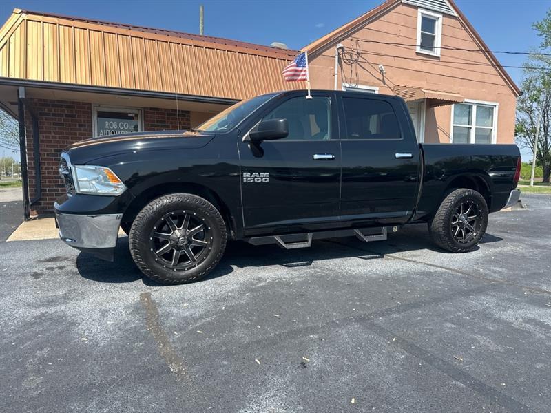 2013 RAM 1500 SLT Crew Cab SWB 4WD