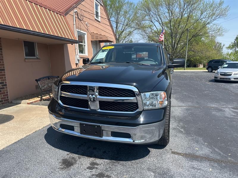 RAM 1500 SLT Crew Cab SWB 4WD 2013