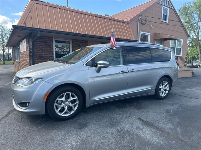 Chrysler Pacifica Limited 2020