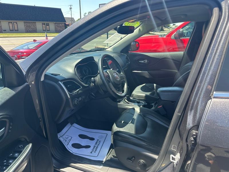 Jeep Cherokee  2019