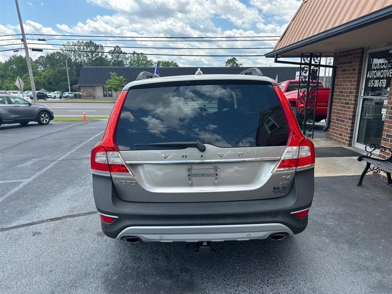 Volvo XC70  2015