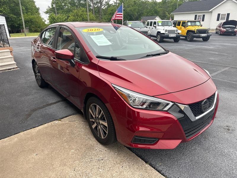 Nissan Versa  2020