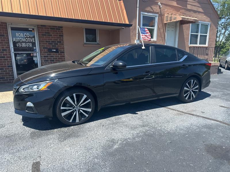 2022 Nissan Altima SR