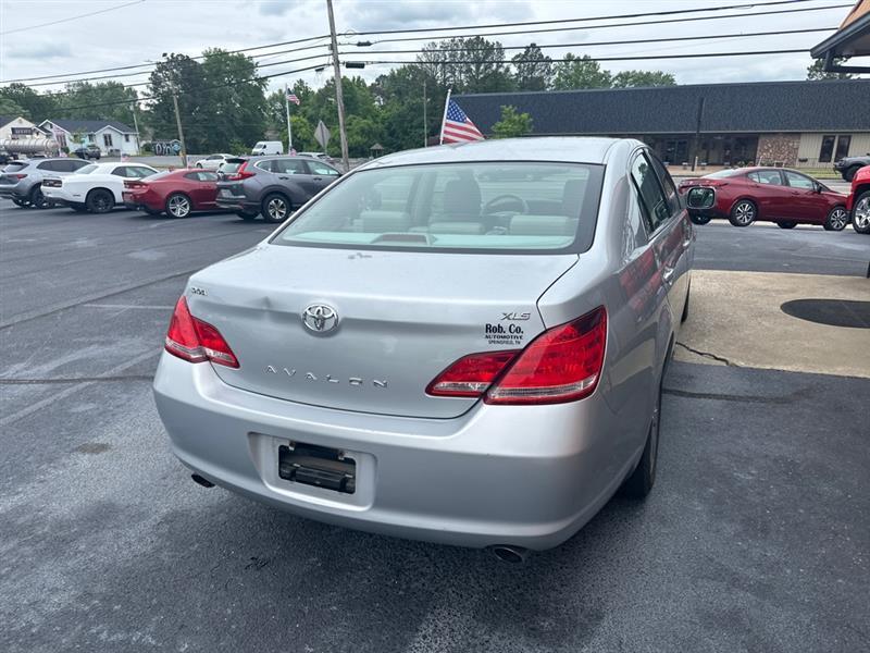Toyota Avalon  2007