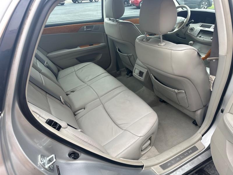 Toyota Avalon  2007