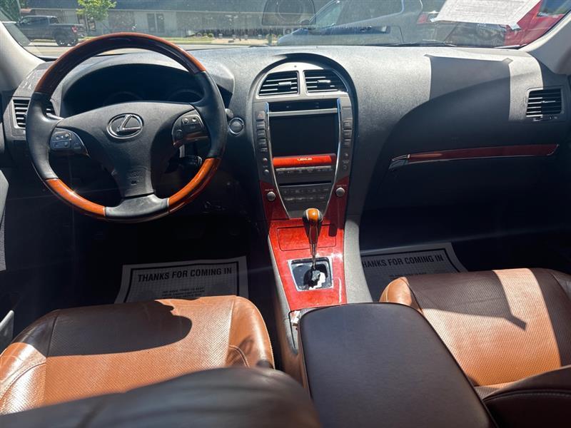Lexus ES 350  2012