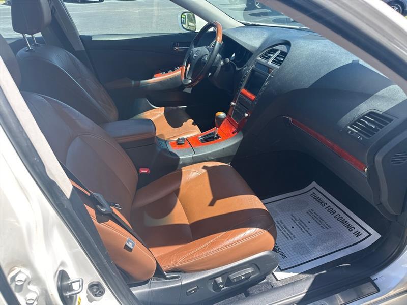 Lexus ES 350  2012