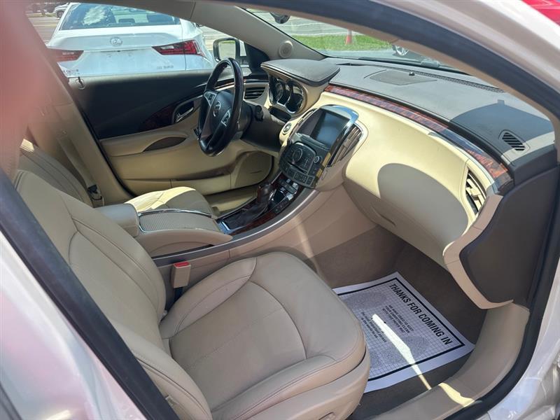 Buick LaCrosse  2013