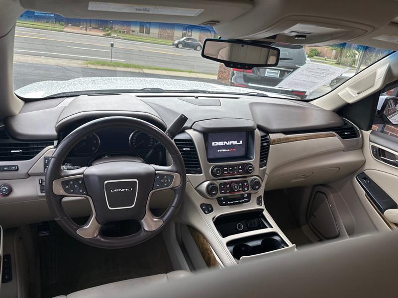 GMC Yukon Denali  2016