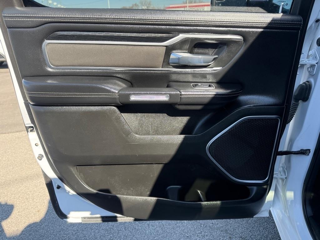 RAM 1500 Laramie Crew Cab SWB 4WD 2023