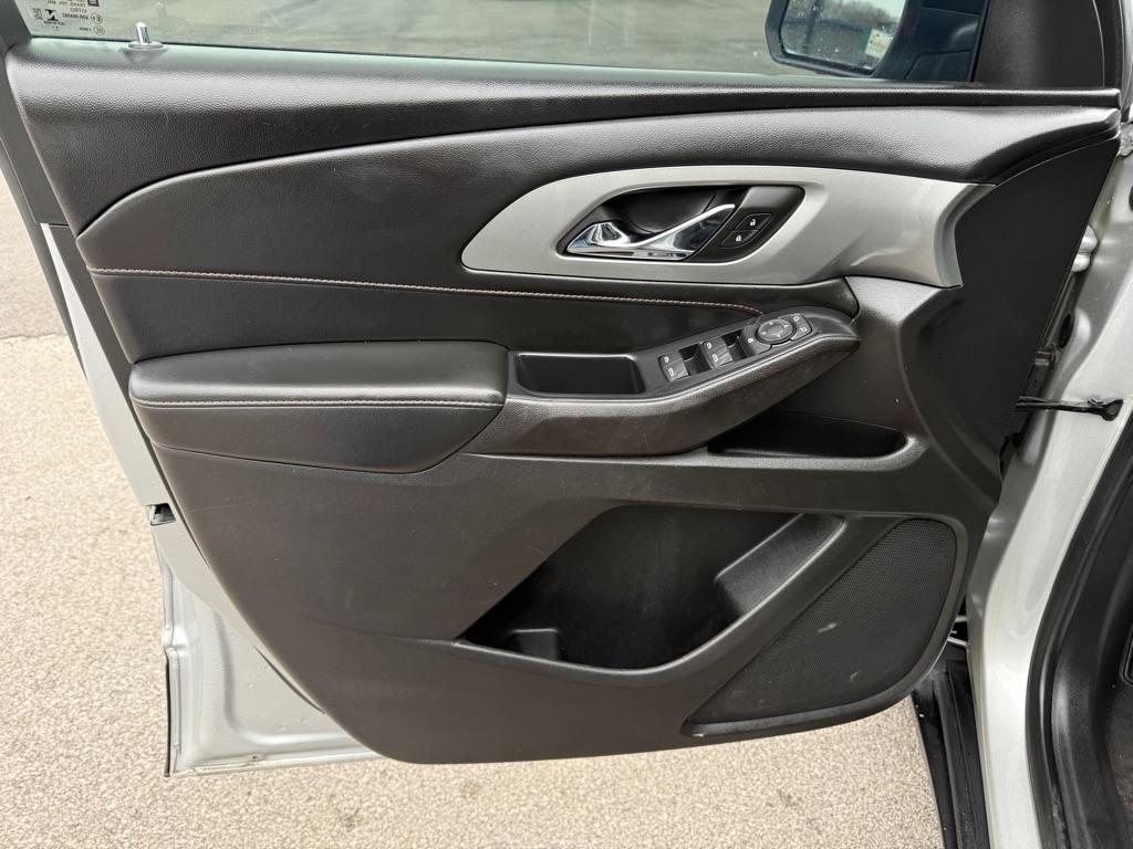 Chevrolet Traverse LS FWD 2021