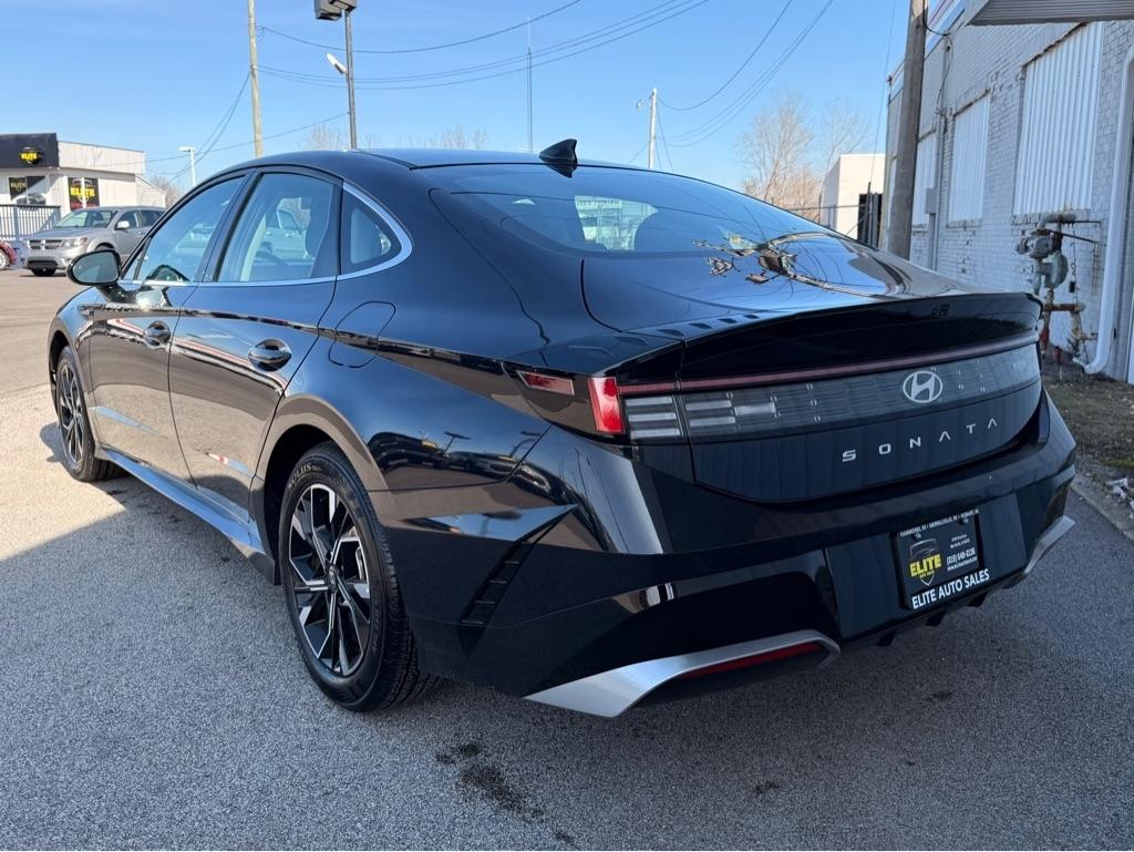 Hyundai Sonata SEL 2025