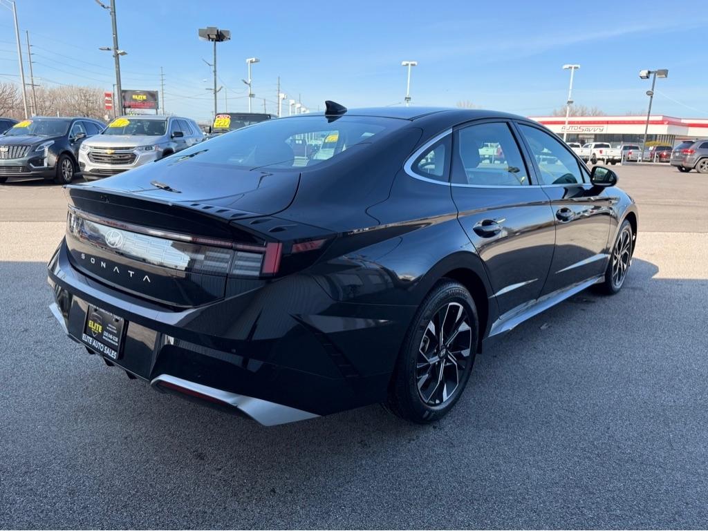 Hyundai Sonata SEL 2025