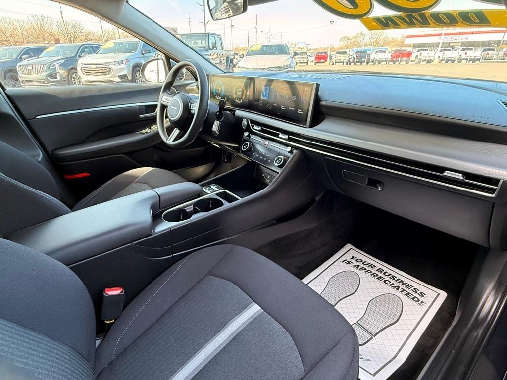 Hyundai Sonata SEL 2025