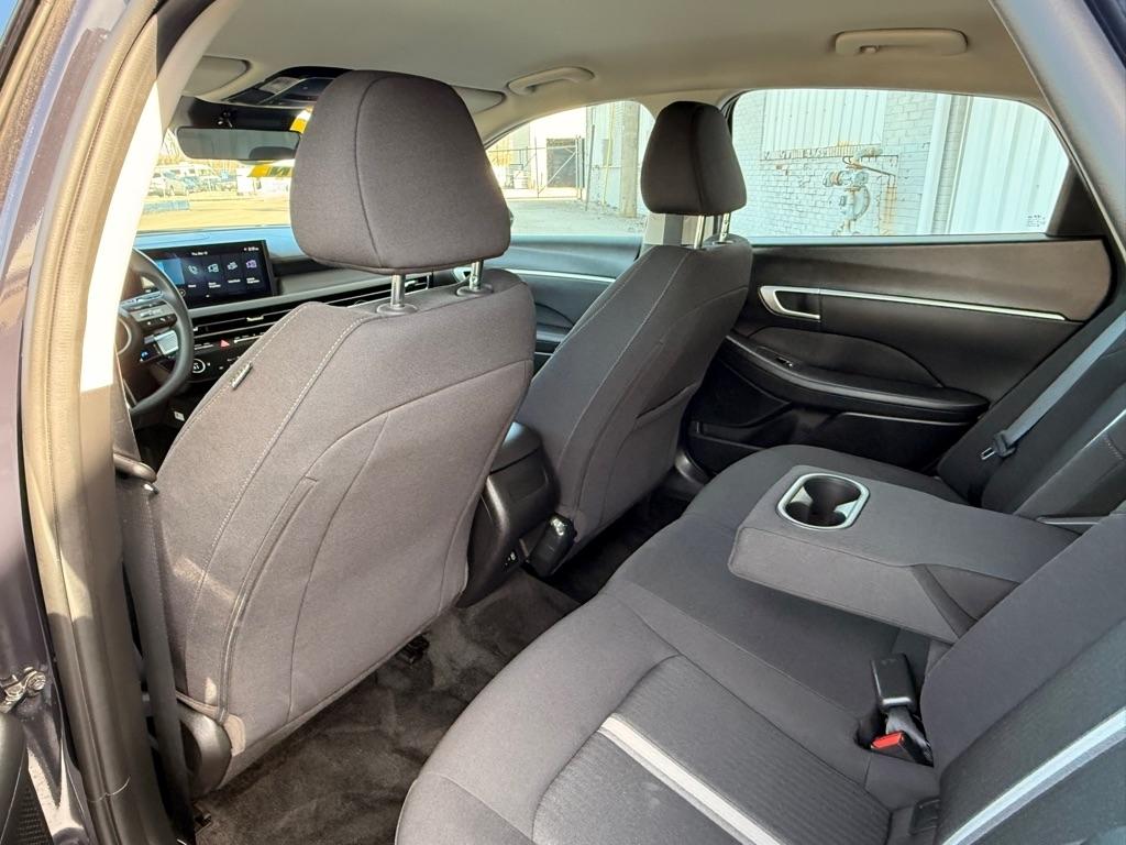 Hyundai Sonata SEL 2025