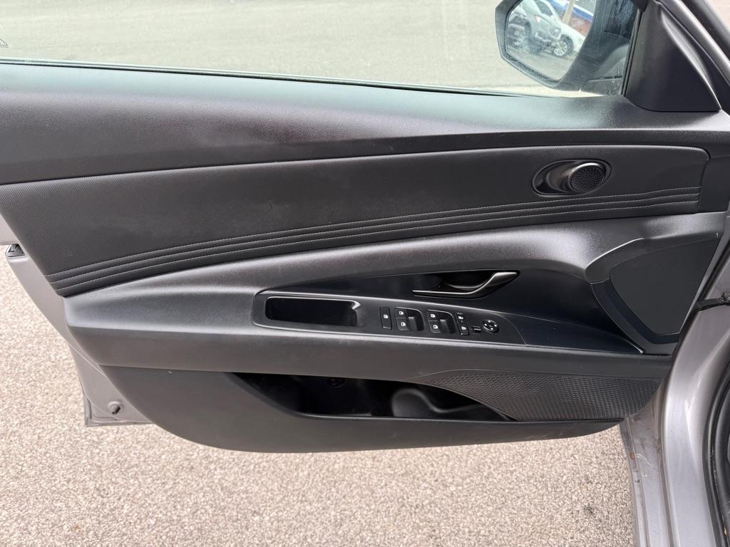 Hyundai Elantra SEL Sport 2025