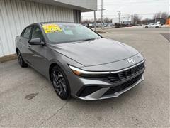 2025 Hyundai Elantra 