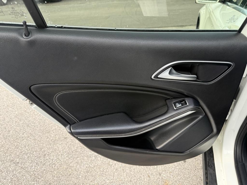 Mercedes-Benz GLA-Class GLA250 2019