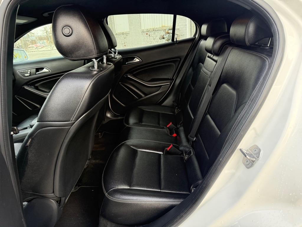 Mercedes-Benz GLA-Class GLA250 2019