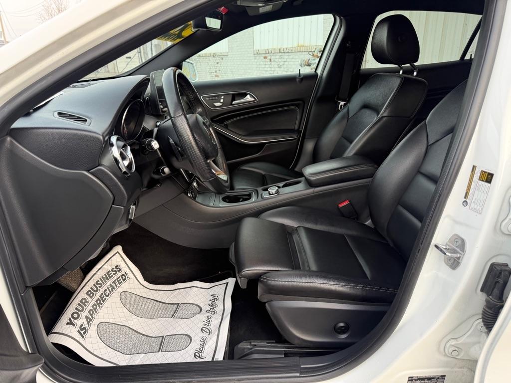 Mercedes-Benz GLA-Class GLA250 2019