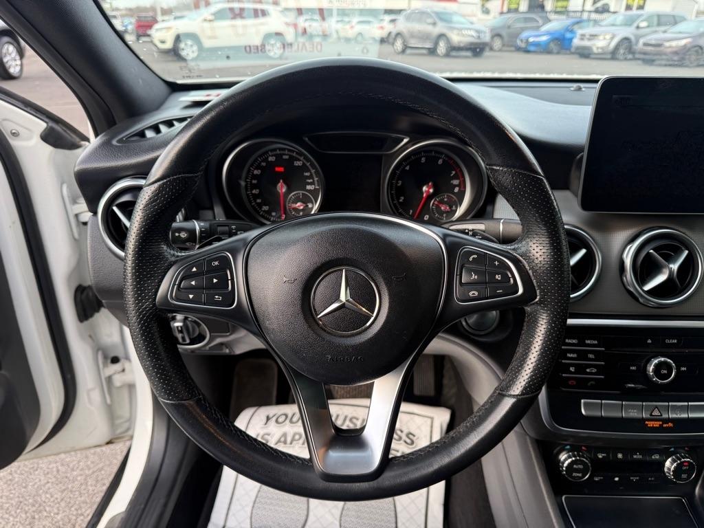 Mercedes-Benz GLA-Class GLA250 2019