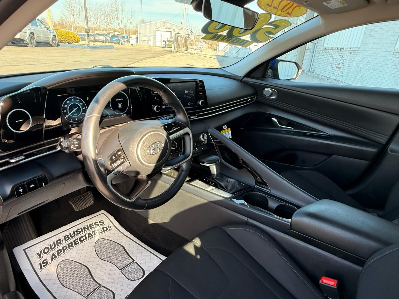 Hyundai Elantra SEL 2022