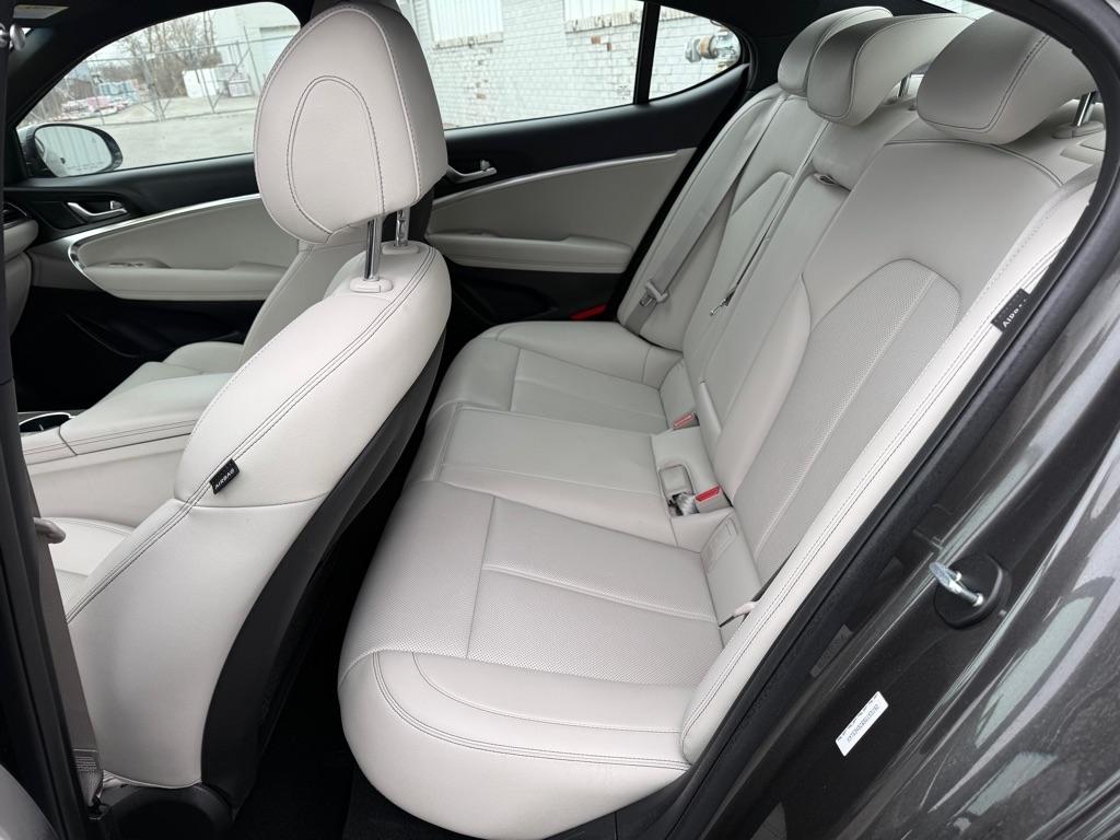 Genesis G70 2.5T 2025