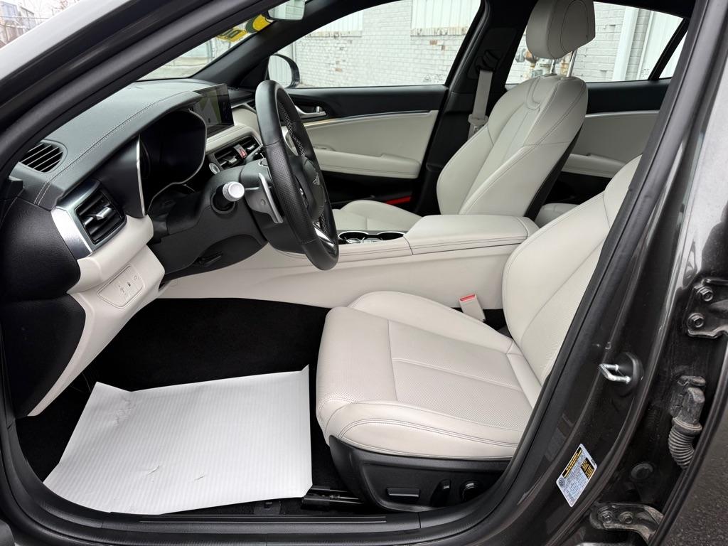 Genesis G70 2.5T 2025