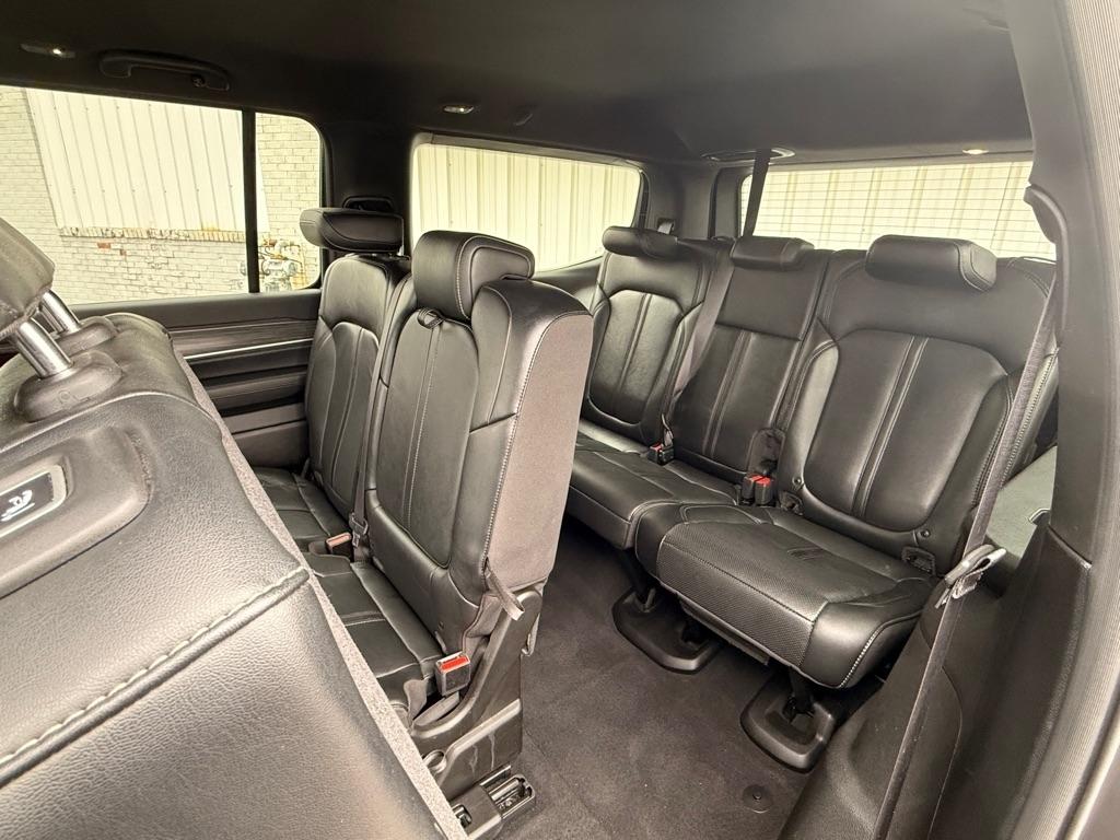 Jeep Wagoneer Series II 4WD 2024