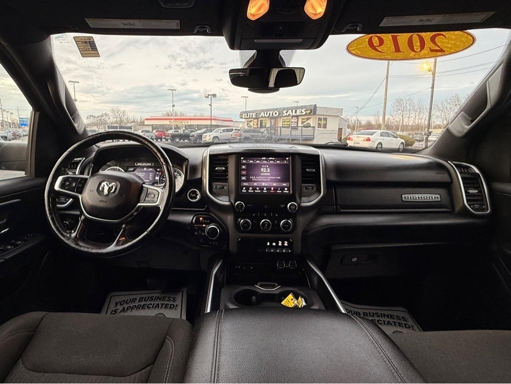 RAM 1500 Big Horn Crew Cab SWB 4WD 2019