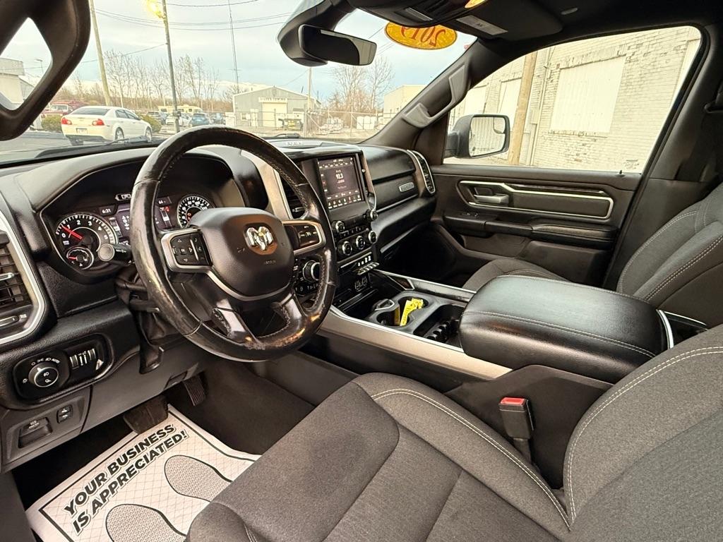 RAM 1500 Big Horn Crew Cab SWB 4WD 2019