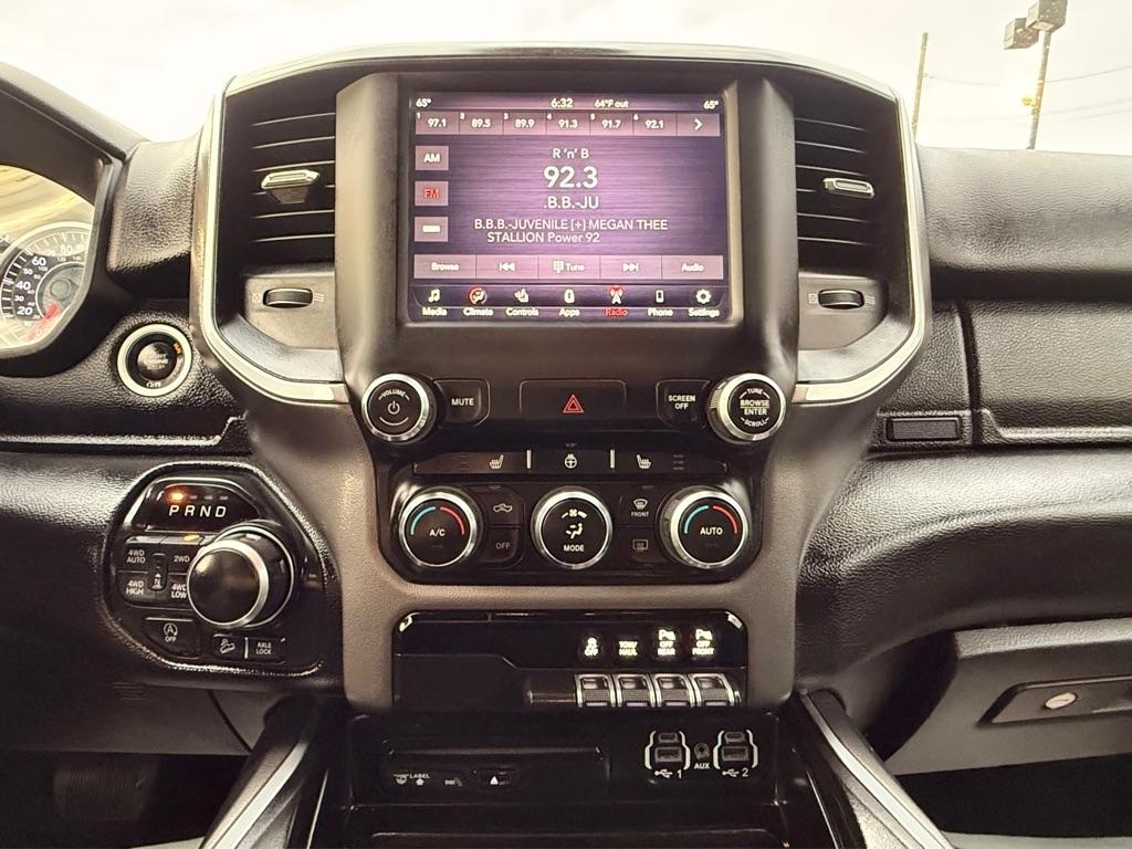 RAM 1500 Big Horn Crew Cab SWB 4WD 2019