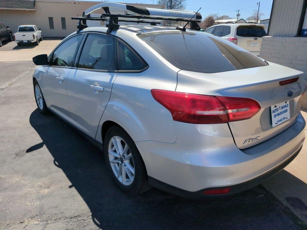 Ford Focus SE Sedan 2016