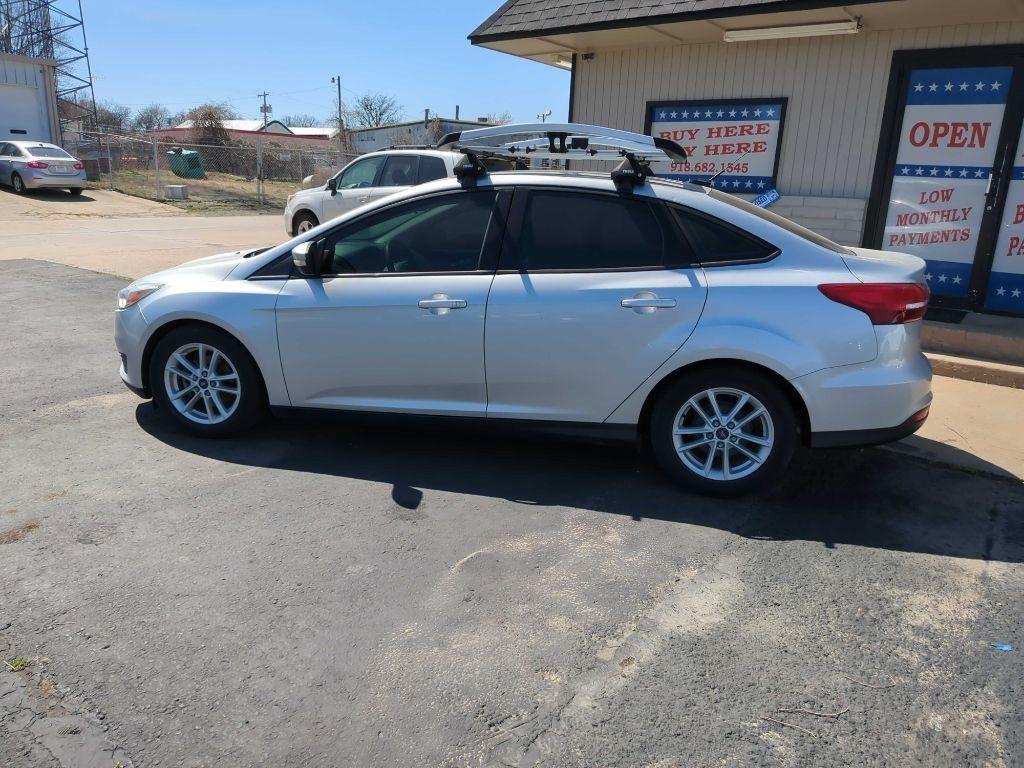 Ford Focus SE Sedan 2016