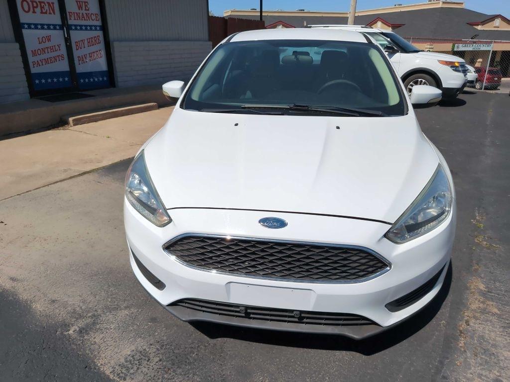 Ford Focus SE Sedan 2016