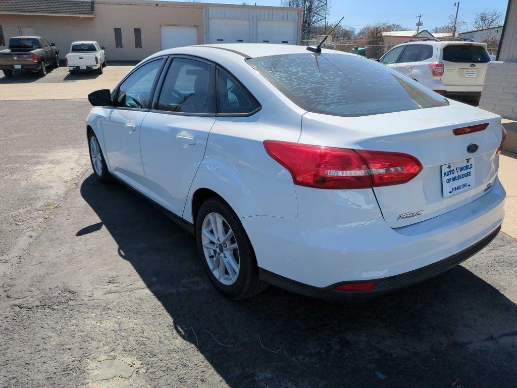 Ford Focus SE Sedan 2016