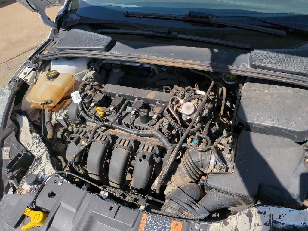 Ford Focus SE Sedan 2016