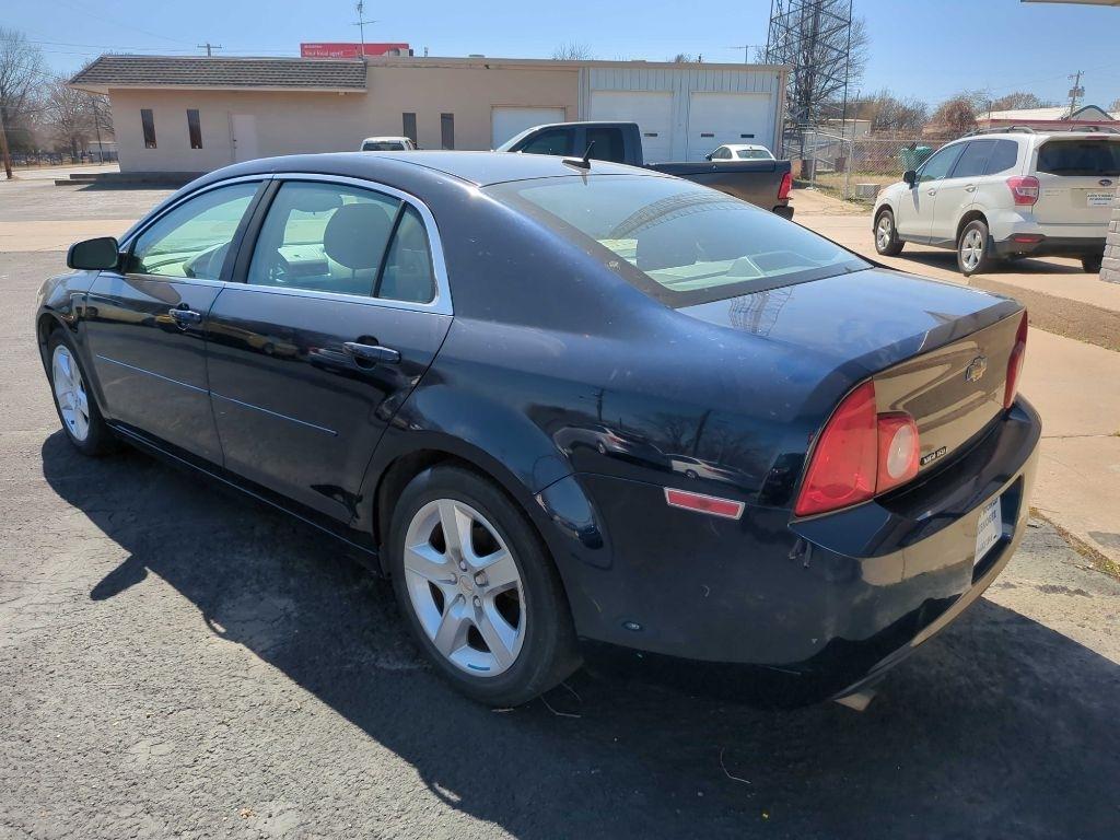 Chevrolet Malibu LS 2011