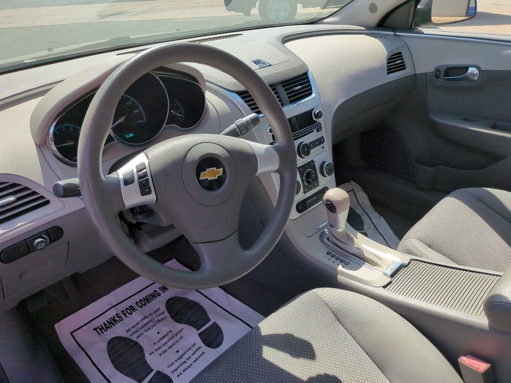 Chevrolet Malibu LS 2011