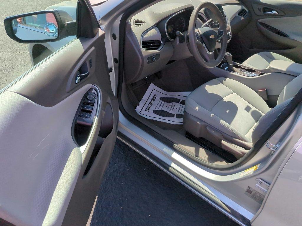 Chevrolet Malibu LS 2018