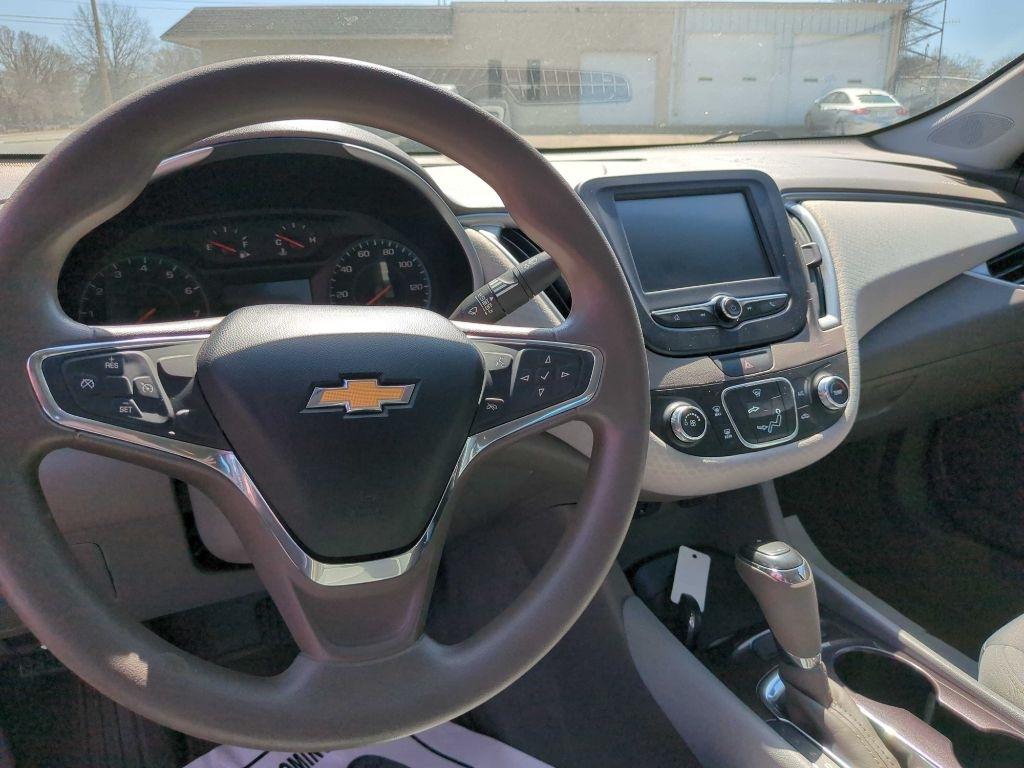 Chevrolet Malibu LS 2018