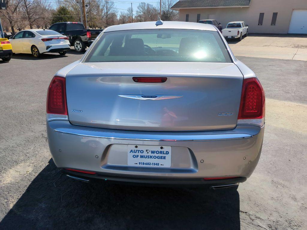 Chrysler 300 Limited AWD 2018
