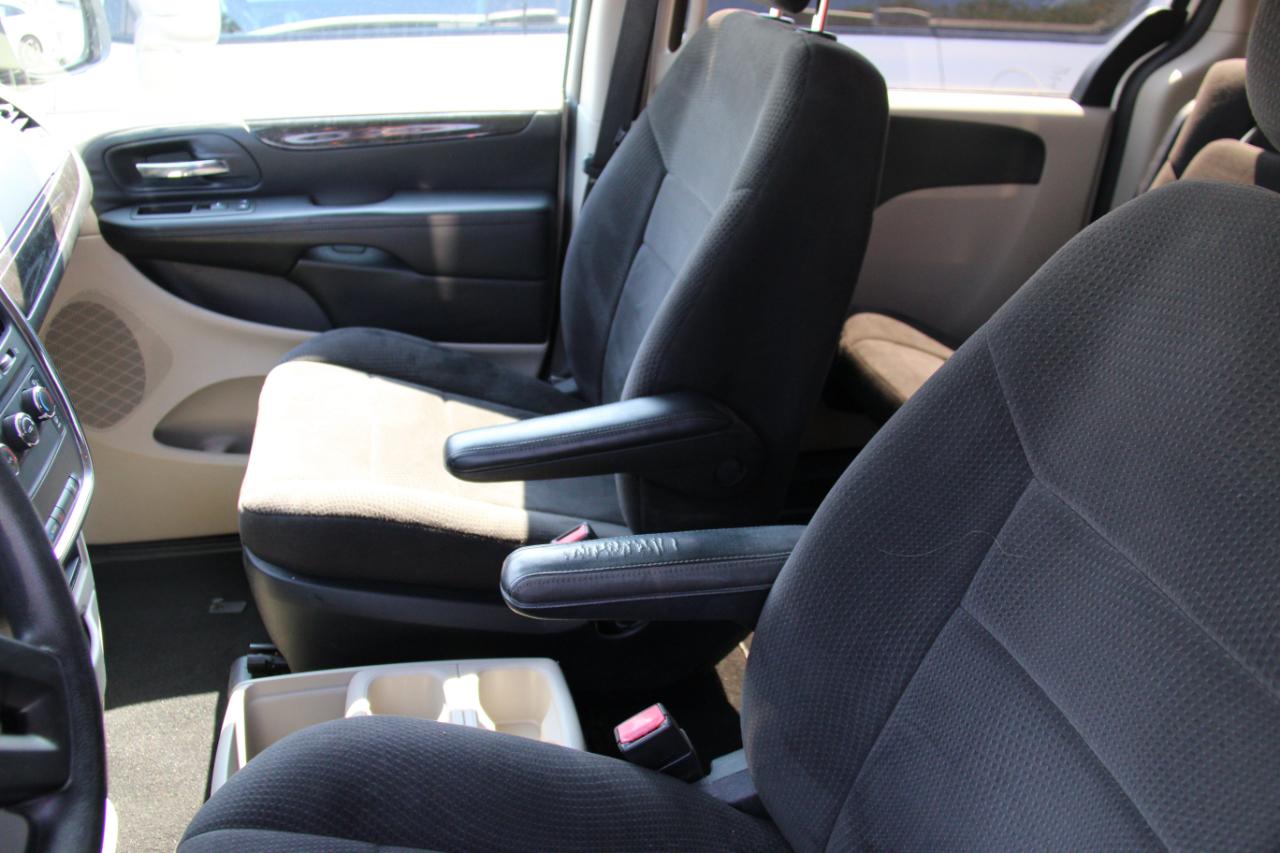 Dodge Grand Caravan SE 2013