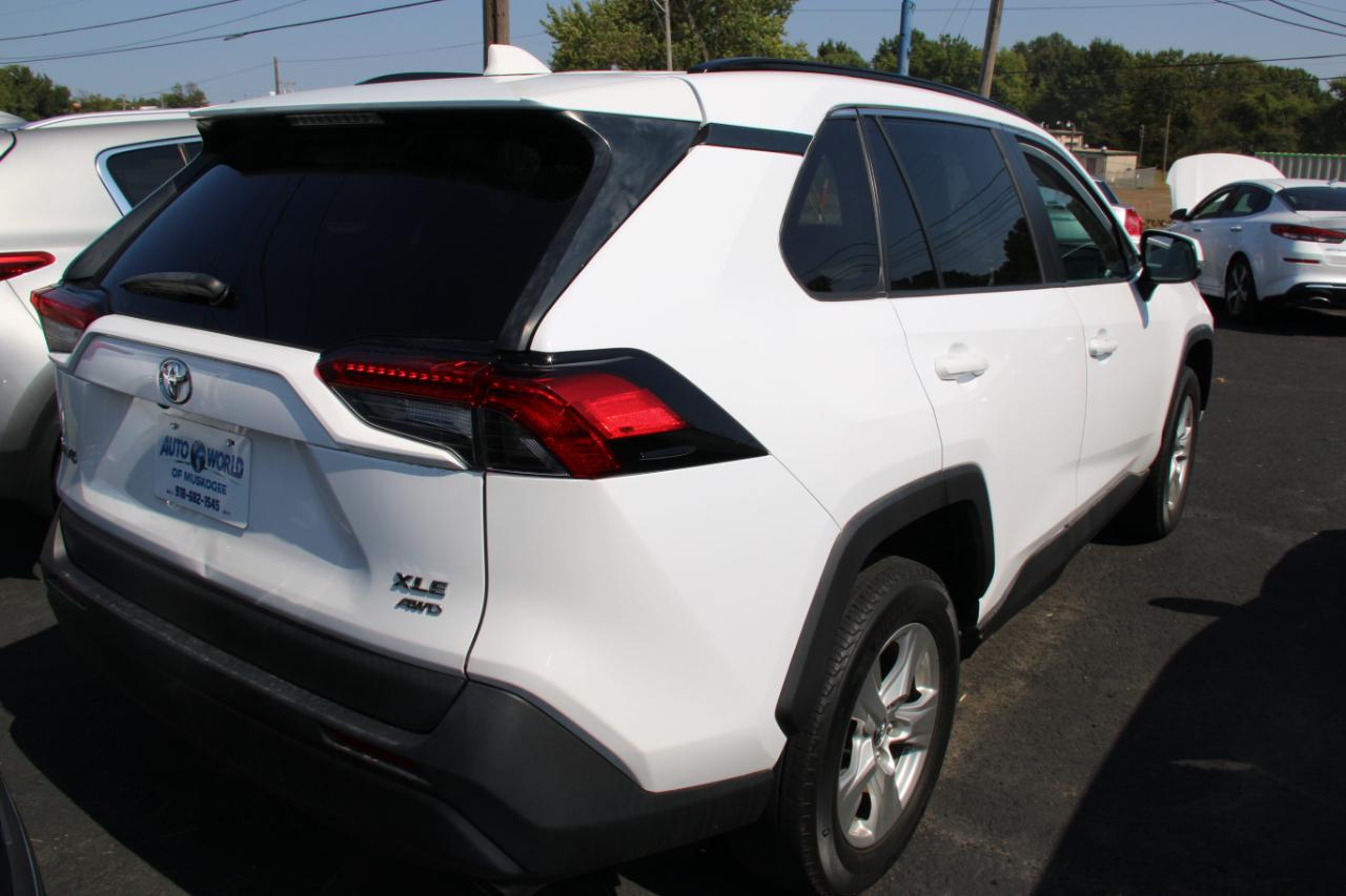 Toyota RAV4 XLE AWD 2020