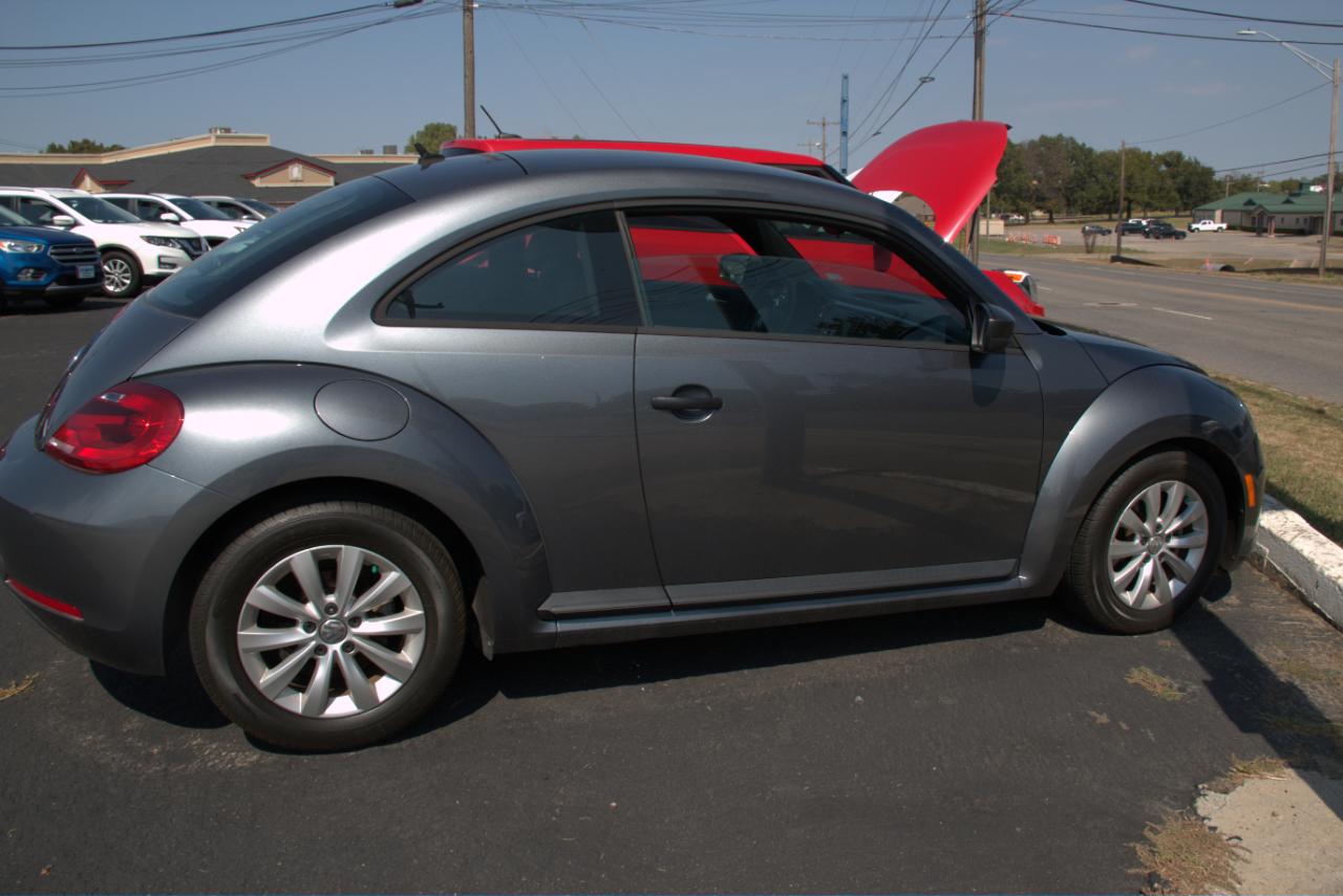 Volkswagen Beetle 1.8T PZEV 6A Fleet 2016