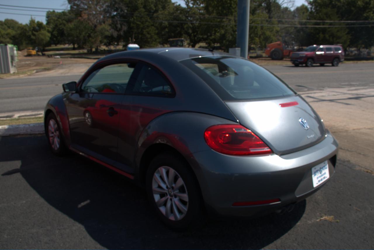 Volkswagen Beetle 1.8T PZEV 6A Fleet 2016