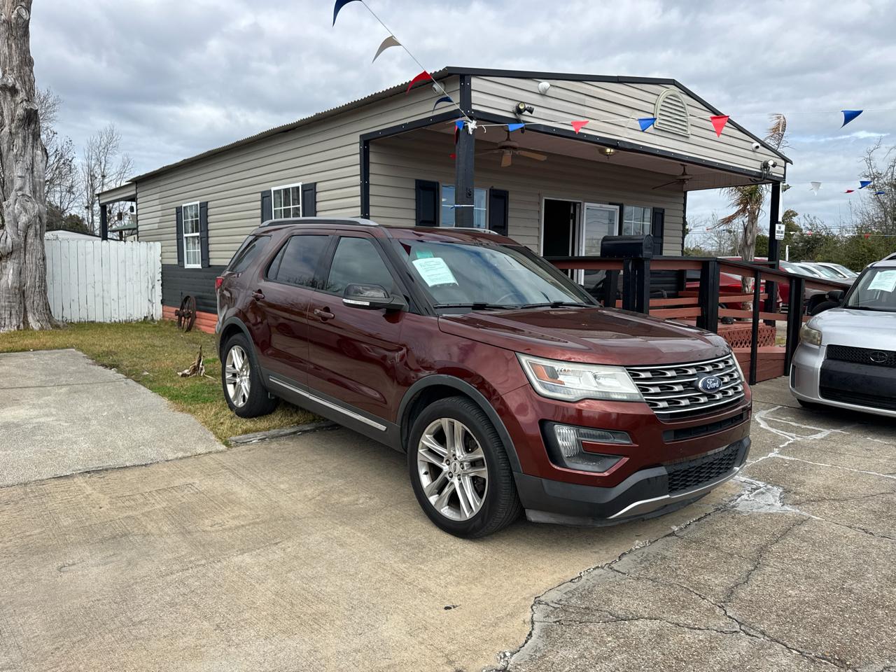 Ford Explorer XLT FWD 2016