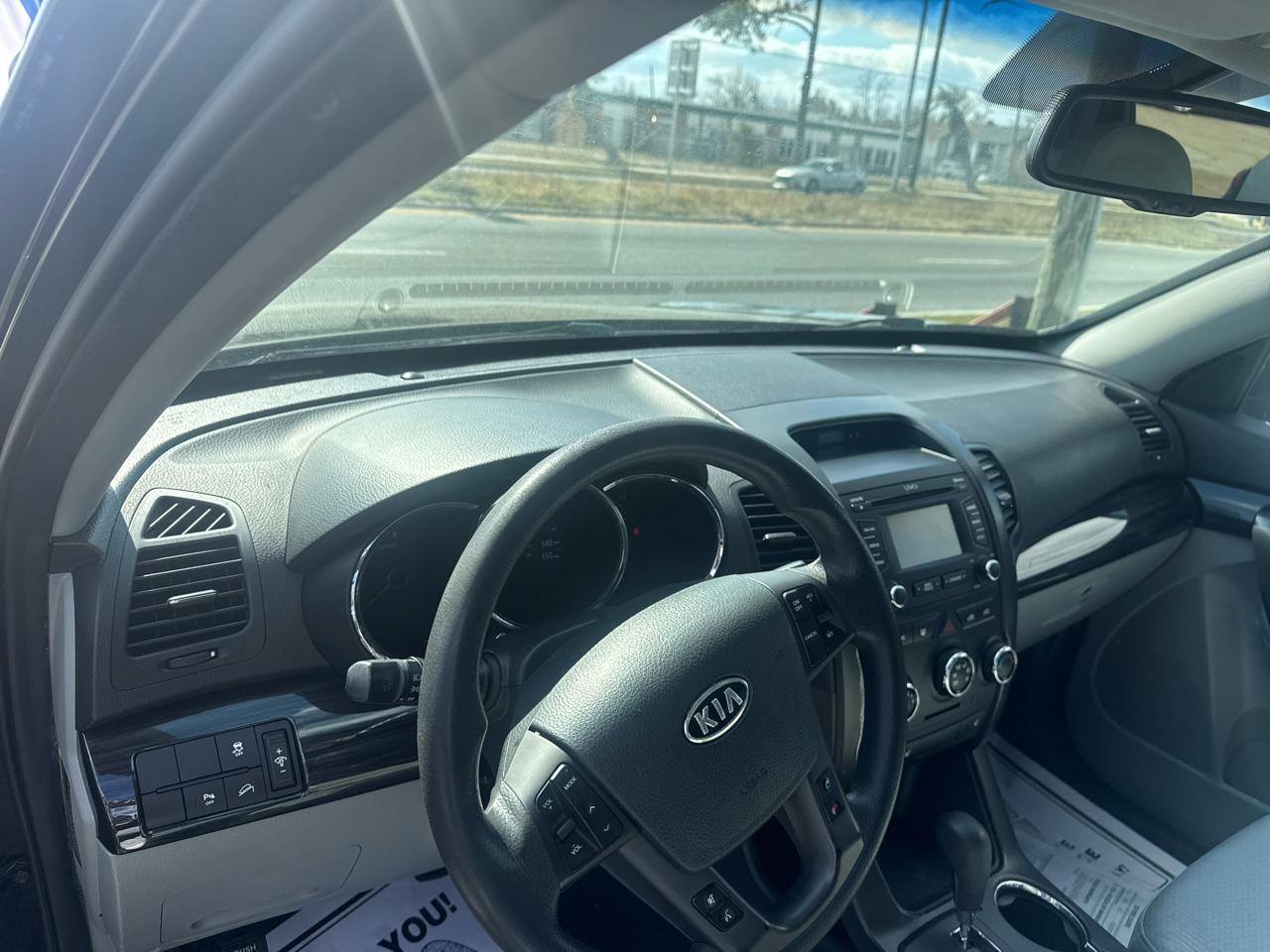 Kia Sorento LX 2WD 2013